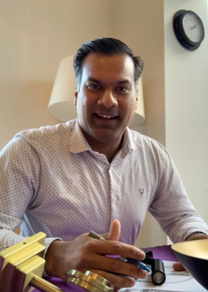 Bespoke Superyacht Lighting / Decorative Superyacht Lighting and Superyacht Reading Lights