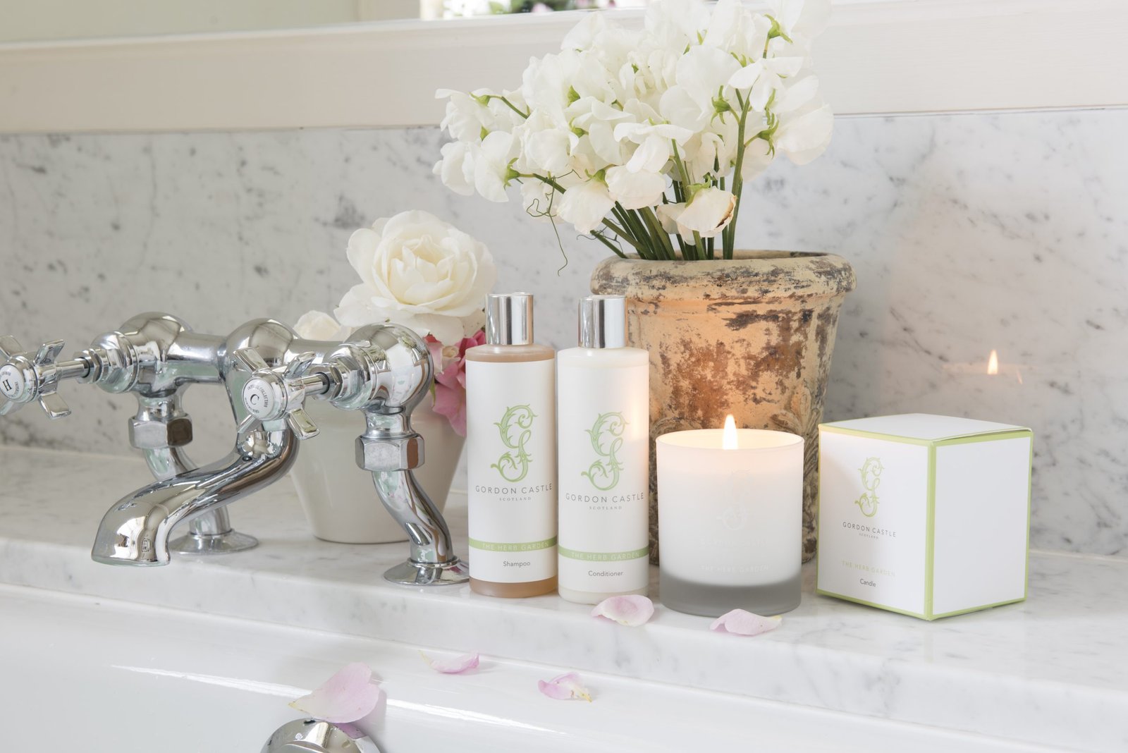 Eco Sustainable Superyacht Amenities / Natural Superyacht Amenities / Natural Superyacht Fragrances / Eco Superyacht Amenities