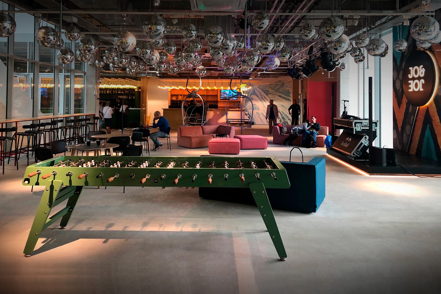 Luxury Superyacht Game Tables and Furniture for Indoors and Outdoors