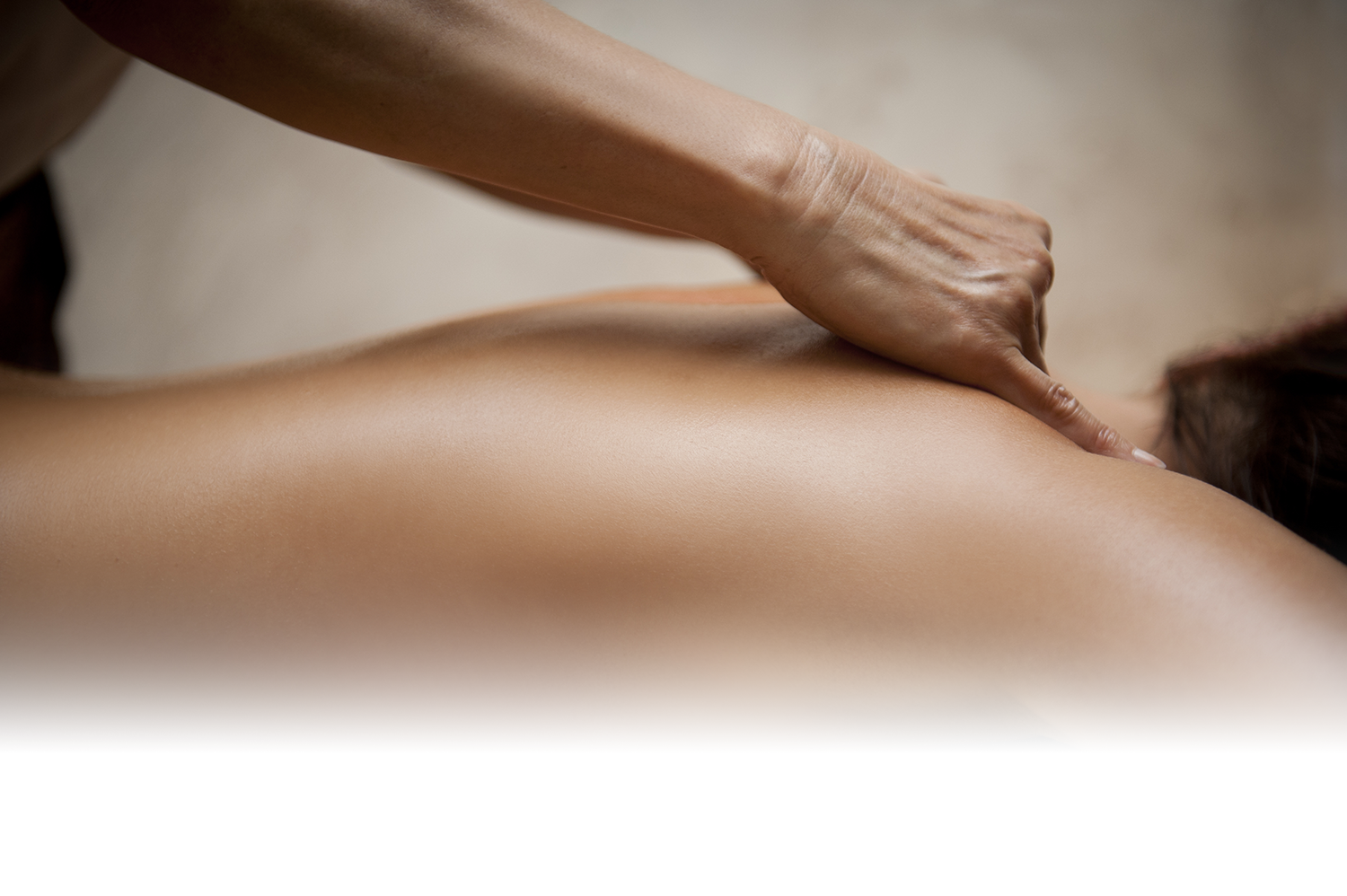 Superyacht Massage Equipment / Superyacht Spa Products / Massage Therapy Tables