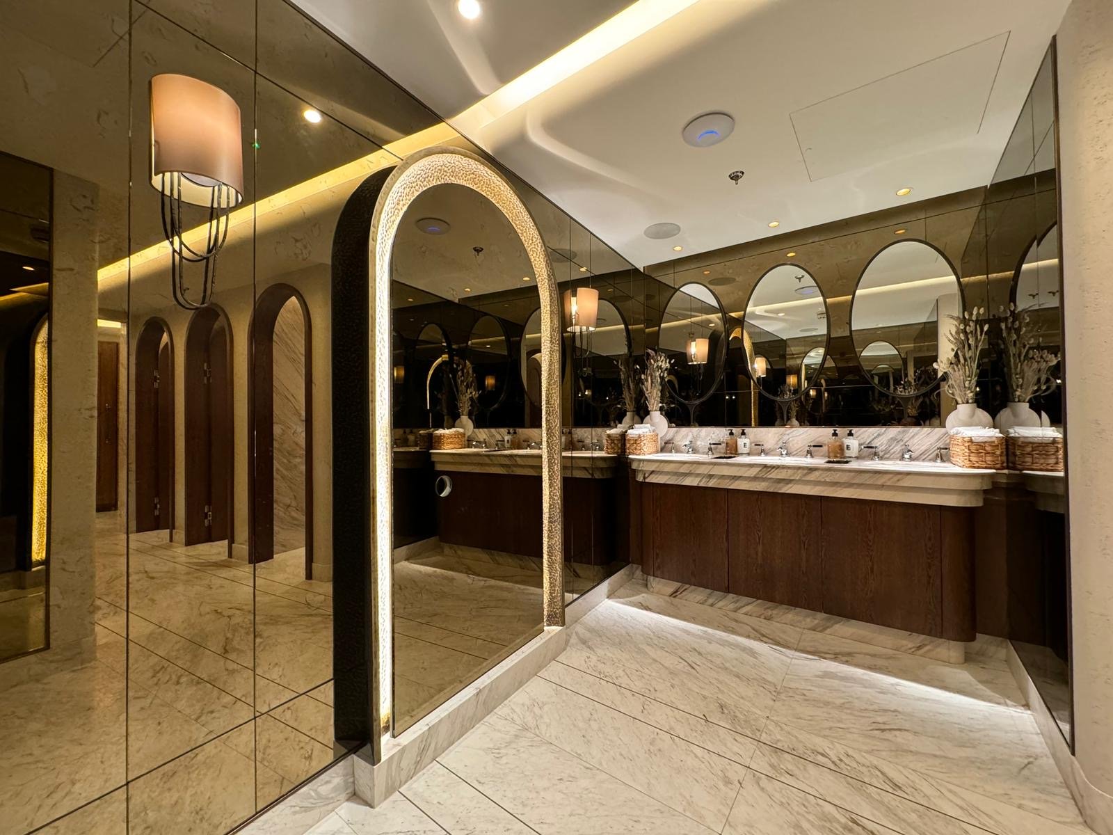 Bespoke Superyacht Showers