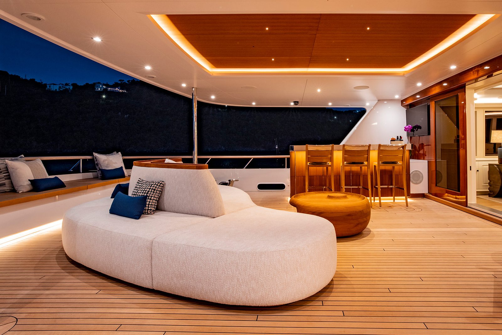 Bespoke Outdoor Furniture For Superyachts